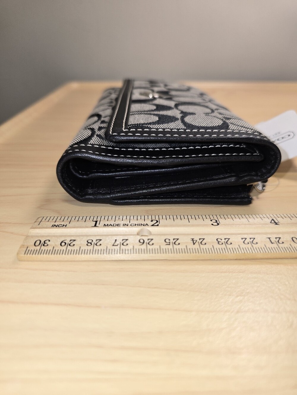 COACH F42986 Hampton Signature Jacquard Black Leather Trifold Wallet Checkbook - Picture 8 of 15